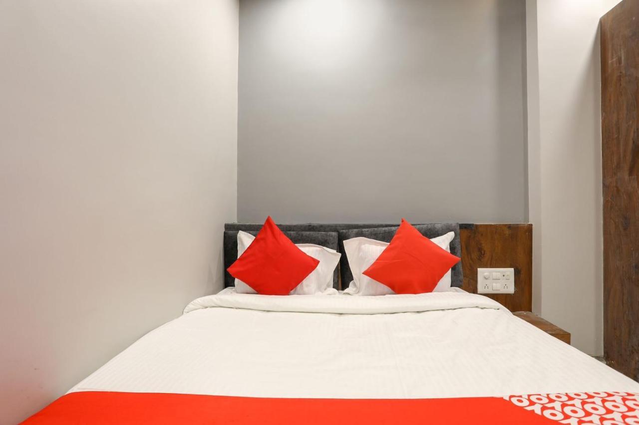 Hotel Shankar Ujjain Bagian luar foto