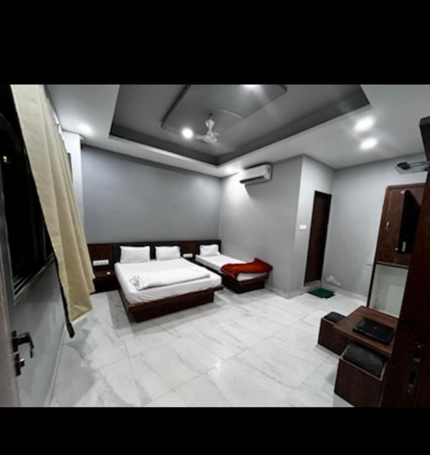 Hotel Shankar Ujjain Bagian luar foto