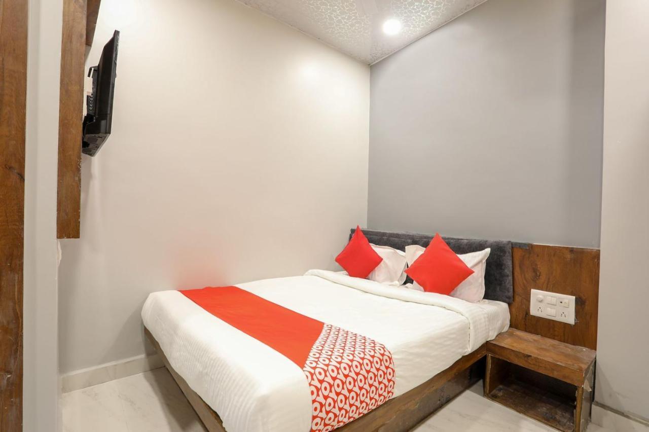 Hotel Shankar Ujjain Bagian luar foto