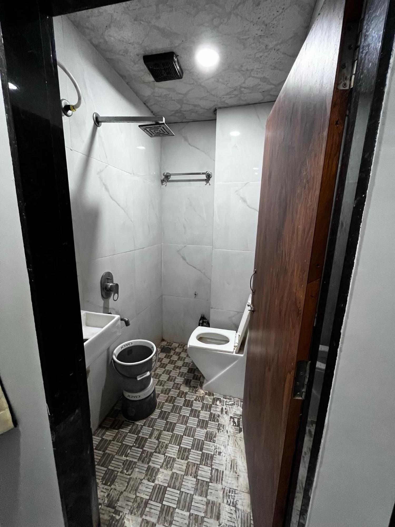 Hotel Shankar Ujjain Bagian luar foto